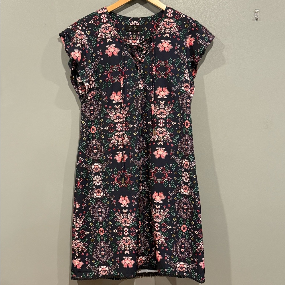 *GENTLY WORN* Jessica Simpson Size 8 Floral Lace Up Flutter Sleeve Midi Dress